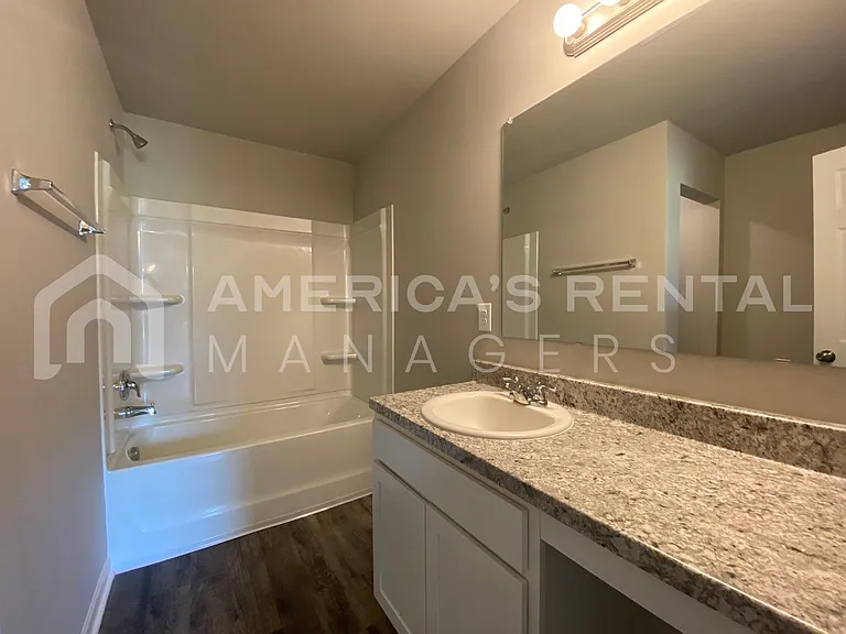 52 Cottage Ln — Photo 16