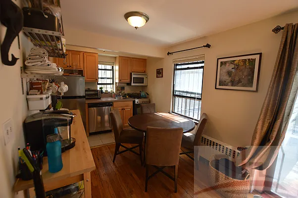 Rented by City Stop Realty | media 14