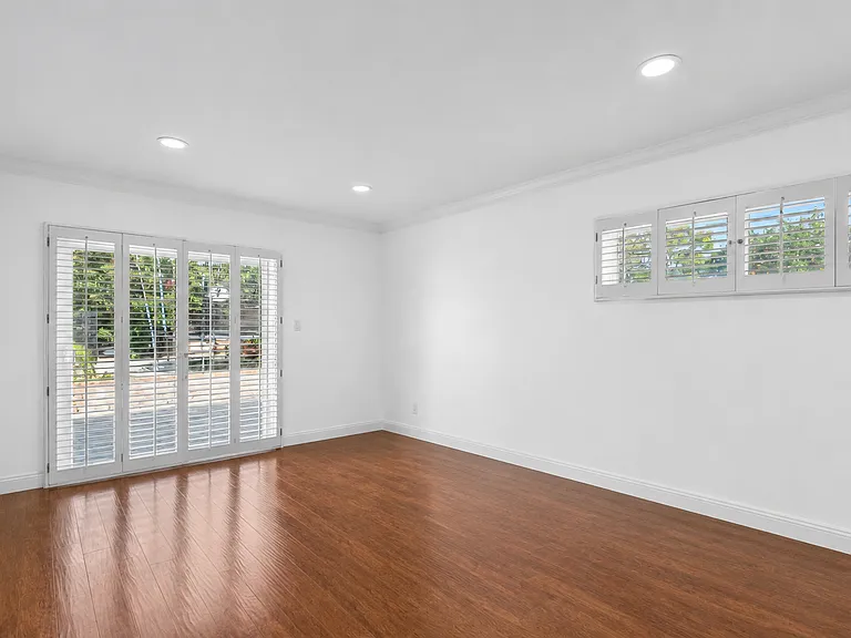17161 Ludlow St — Photo 9