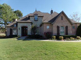 13312 Fairway Ct, Siloam Springs, AR 72761