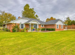 2268 Tecumseh Rd, Tuttle, OK 73089