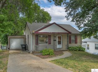 6798 Emmet St, Omaha, NE 68104