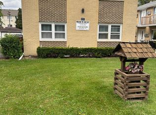 117 Cliff St APT 1E, Willow Springs, IL 60480