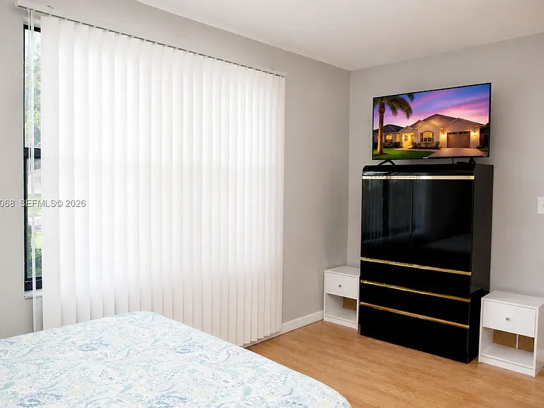 722 SE Thanksgiving Ave — Photo 28