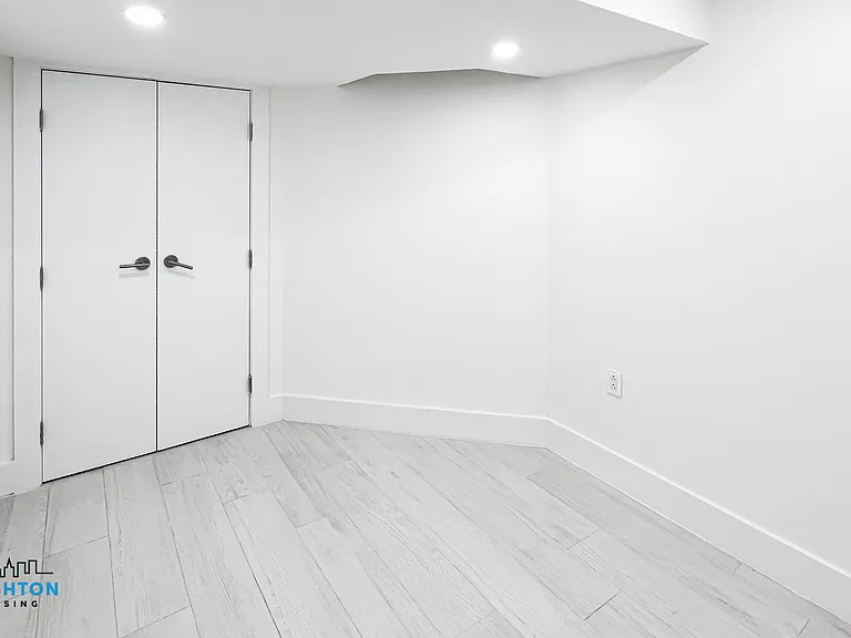 750 Washington Ave #1LL — Photo 13