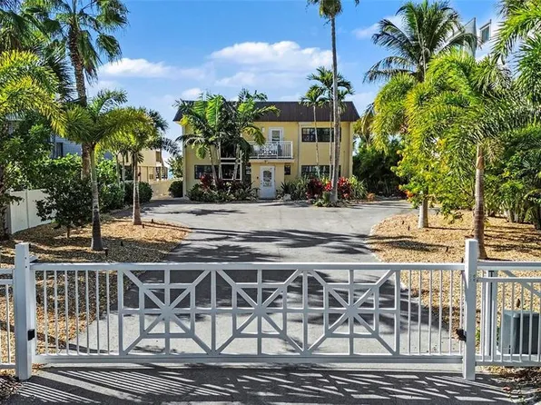 19936 Gulf Boulevard, Indian Shores, FL 33785