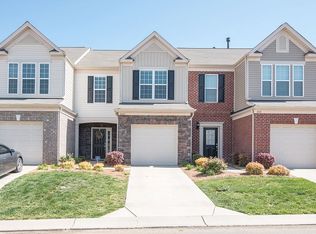 2407 Diplomat Ln, Charlotte, NC 28210