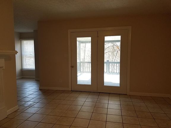 5th image of 101 B St