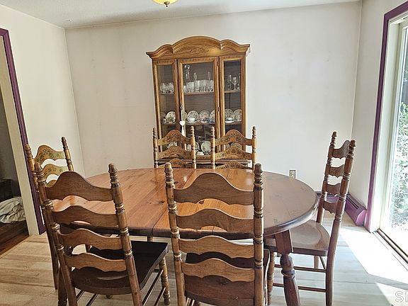 5th image of 162 West Road