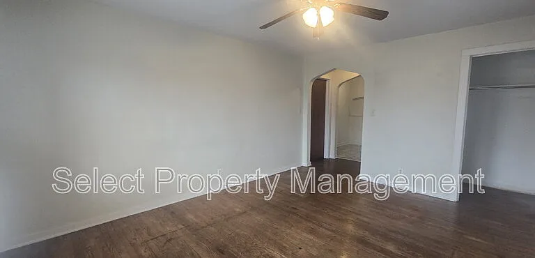 1033 Edgewater Ave #2 — Photo 5