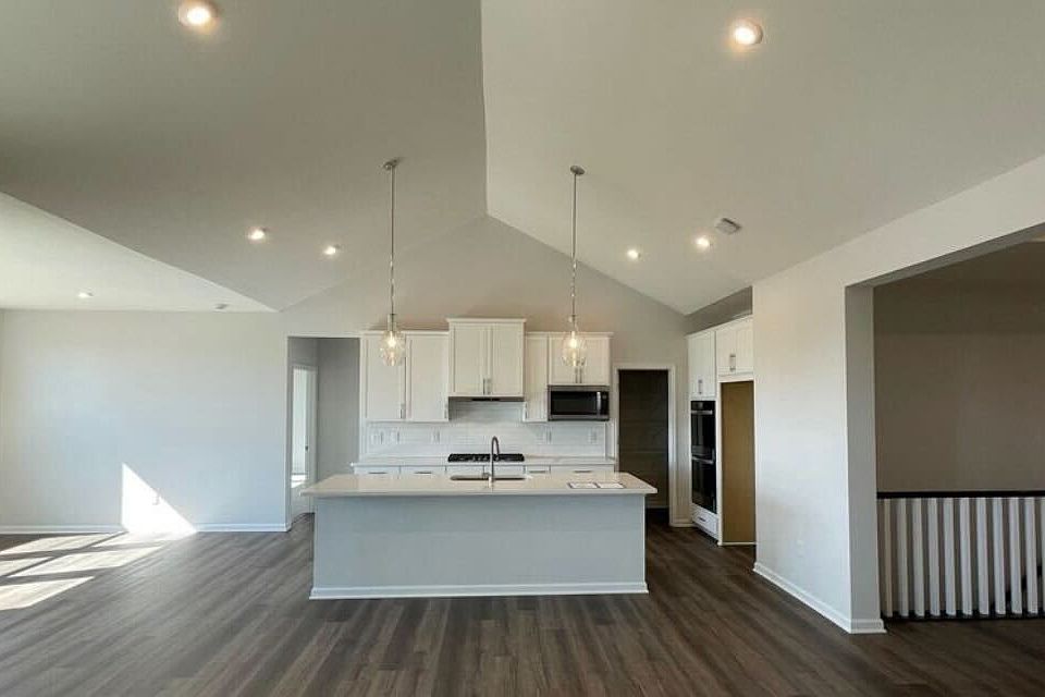 2nd image of 6260 Stone Side Dr