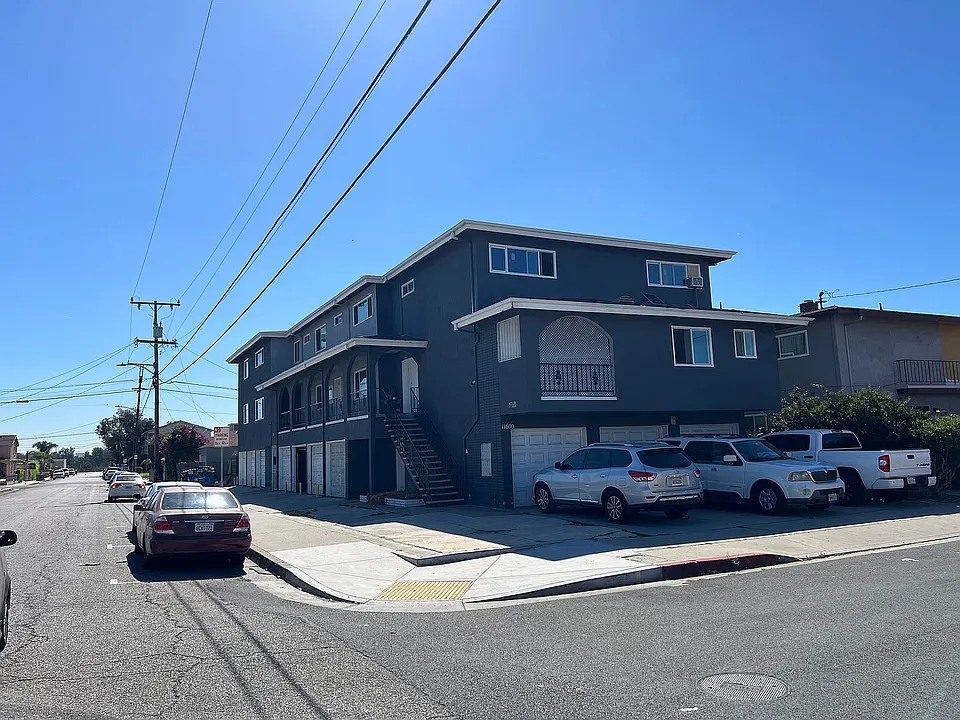 11600 Menlo Ave #F