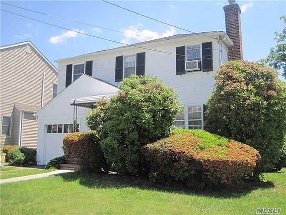 3rd image of 7 Waters Ave
