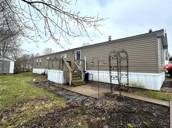 11682 Route 97 Rte N, Waterford, PA 16441