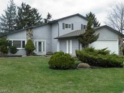 107 Lee Ct, Elyria, OH, 44035