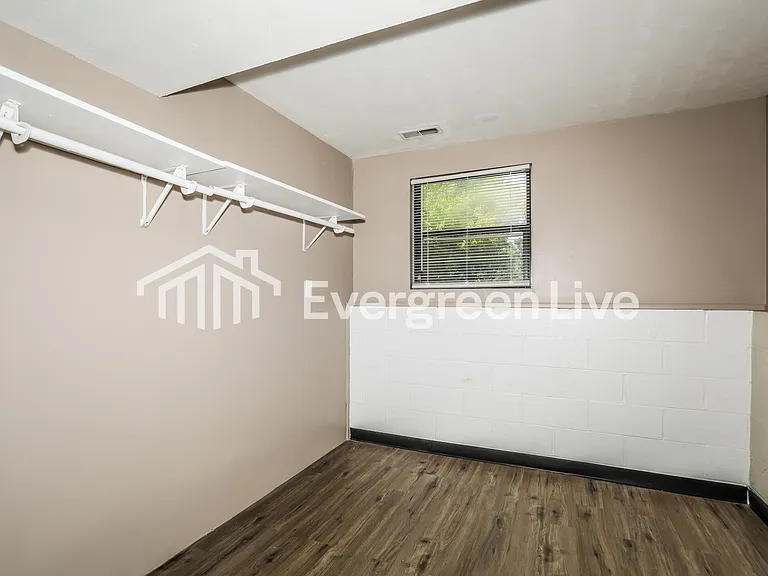 6101 Old Mill Dr — Photo 8
