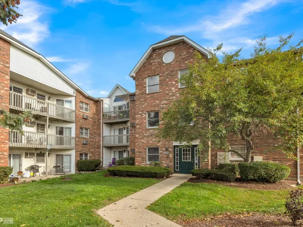 4312 W Shamrock Ln APT 3B, McHenry, IL 60050