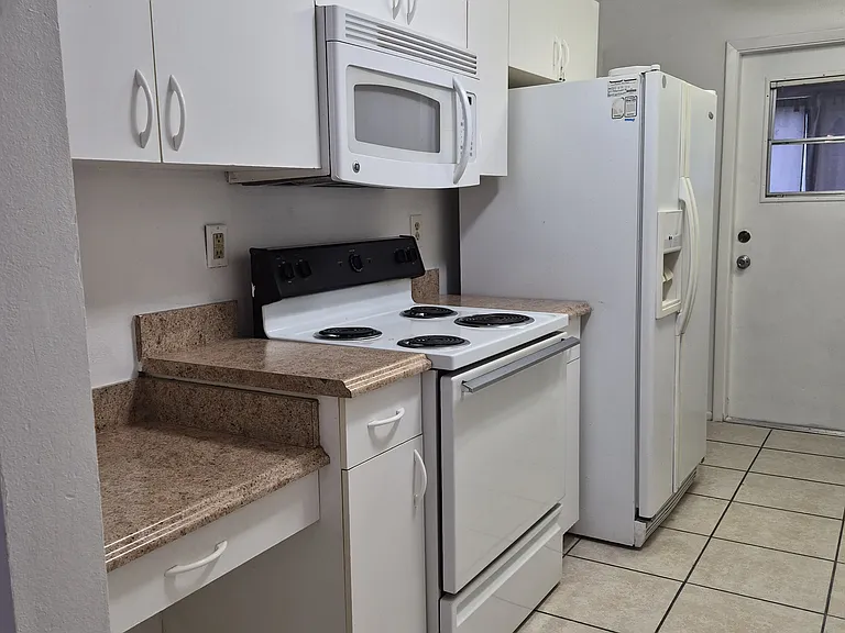 371 Winter Ridge Blvd — Photo 10