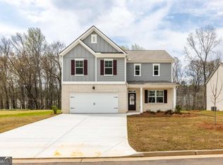 5370 Swan Ln, Powder Springs, GA 30127
