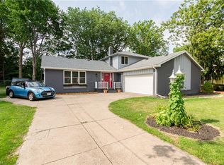 1817 Fairway Dr, Lorain, OH 44053