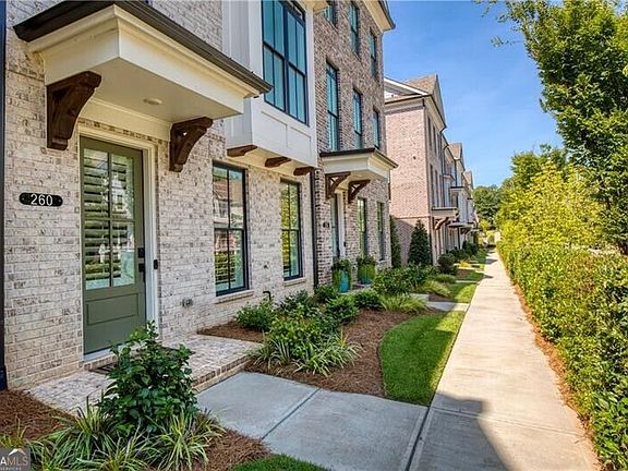 3rd image of 260 Briscoe Way