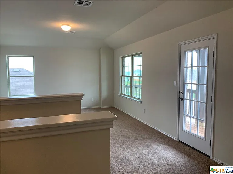 161 Gray Wolf Dr — Photo 7