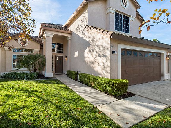 3rd image of 1327 Avenida Alvarado