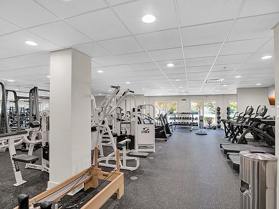 5th image of 945 Registry Blvd #1-309