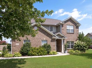 4813 Cove Valley Dr SE, Owens Cross Roads, AL 35763