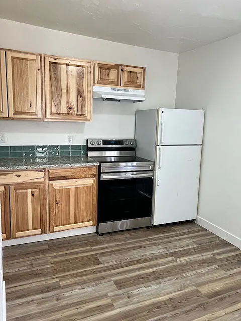 1 bed, 650 sqft, $995 — Photo 2