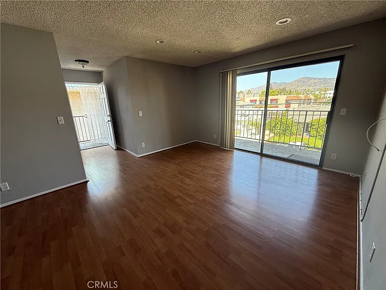 822 E Lomita Ave #5 — Photo 3
