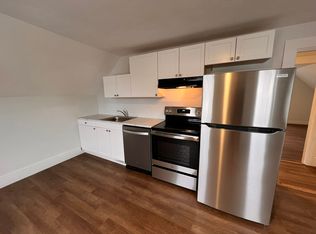 400 Court St #2, Plymouth, MA 02360