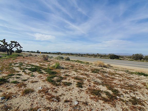 3rd image of Antelope Highway & West St #138