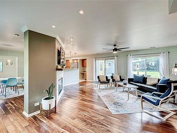 4th image of 11050 Willowmere Dr