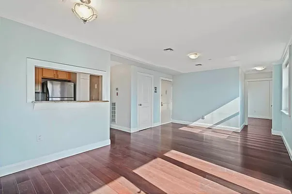 Rented by Daniel Gale Sotheby's International Realty | media 16