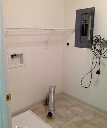 415 2nd Ave Apt 1 Washer/Dryer Hook Up