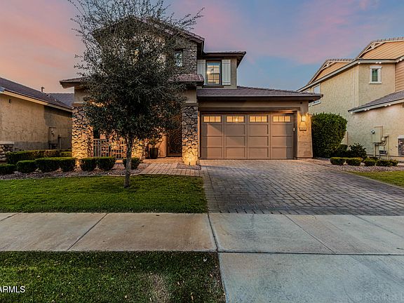 4th image of 3426 E APPALOOSA Road