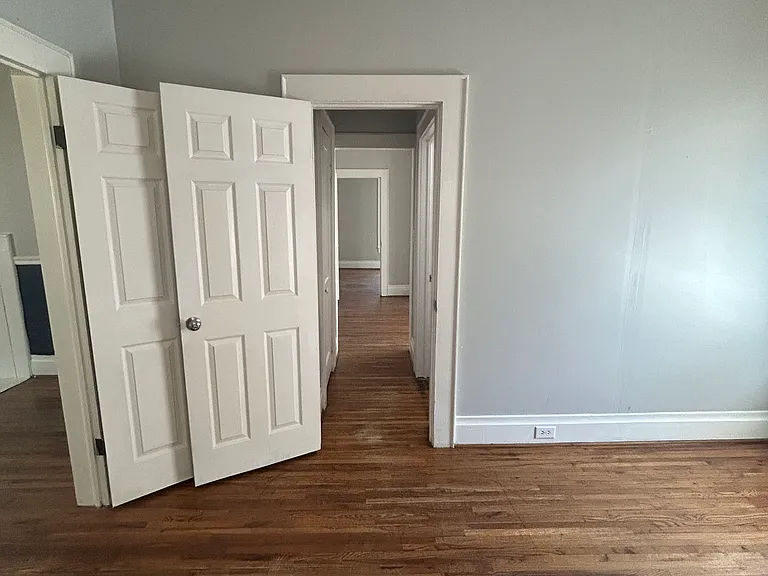 73 Douglas Ave NW — Photo 21