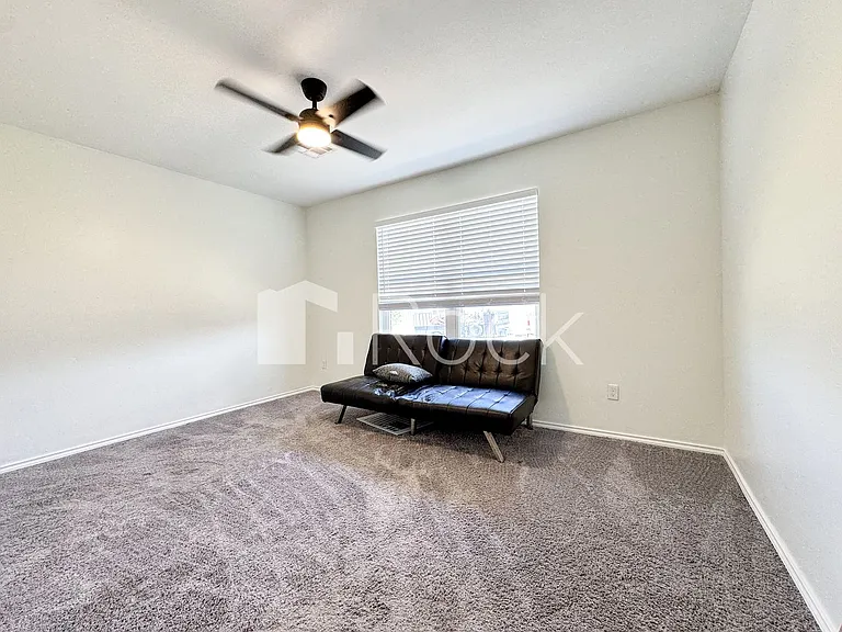 321 Karlee Ln — Photo 15