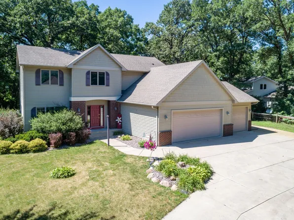 565 Woodland Trl, Medford, MN 55049