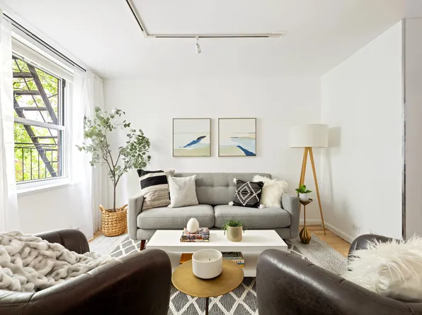 708 Washington Street image 1 of 10