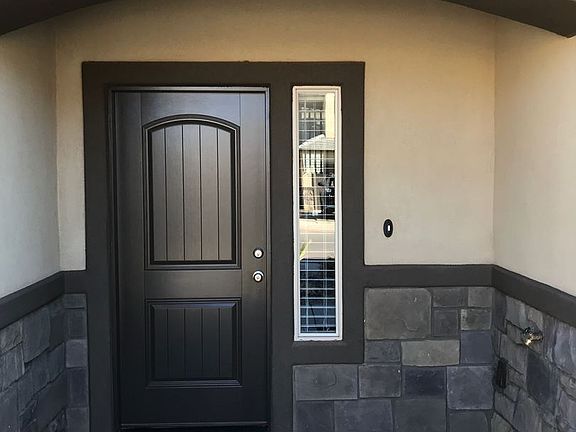 2nd image of 2520 Blackhawk Dr Unit 77