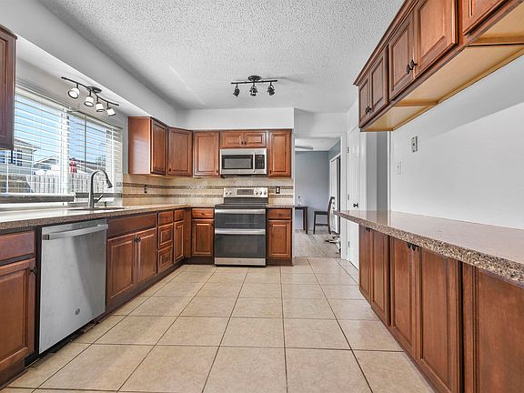 5th image of 4221 Ben Michael Dr