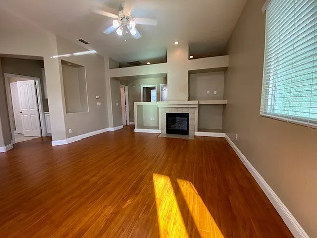 3257 Tacoma Narrows St — Photo 10