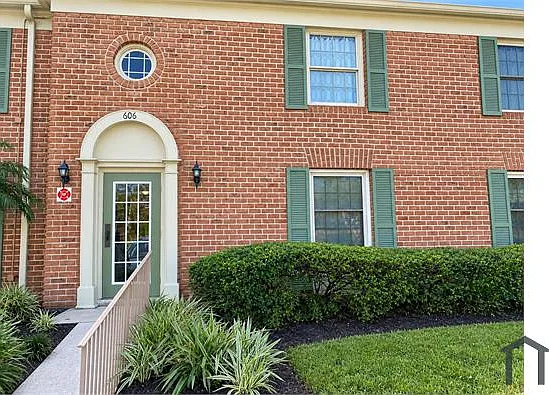 Studio, 500 sqft, $1,099 — Photo 2