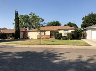 111 S 7th St, Patterson, CA 95363