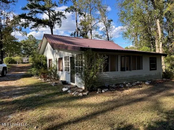 2120 Bexley Church Rd, Lucedale, MS 39452