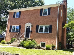910 N Edgewood St, Arlington, VA 22201