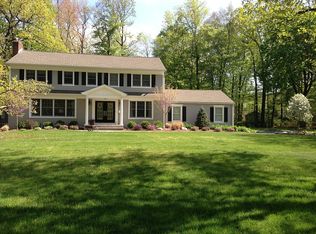 10 Newton Pl, Allendale, NJ 07401