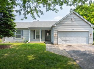 1926 Castle Pines Cir, Elgin, IL 60123